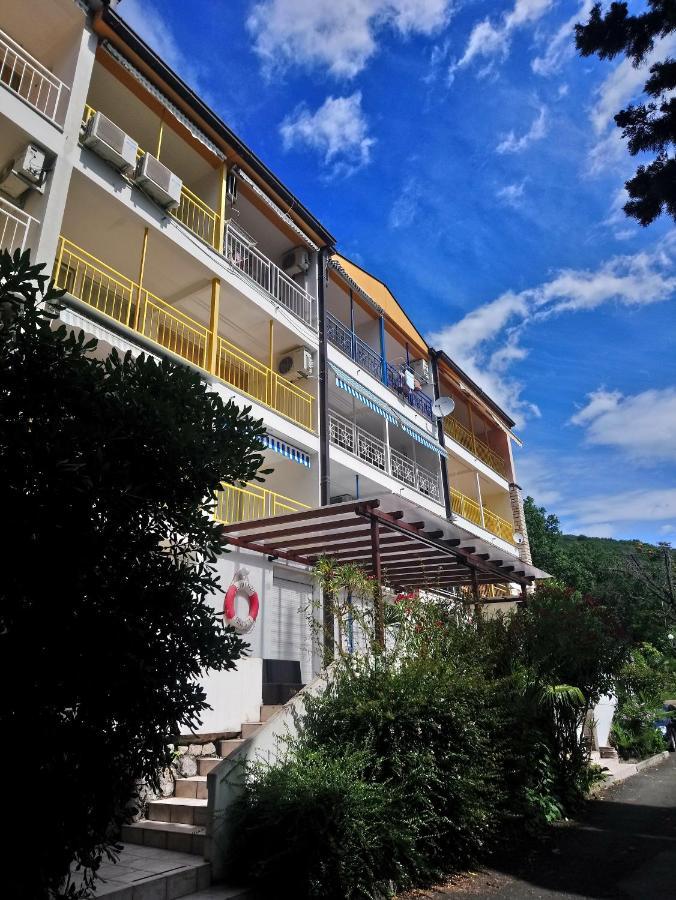 Apartments Alyssa Ičići المظهر الخارجي الصورة